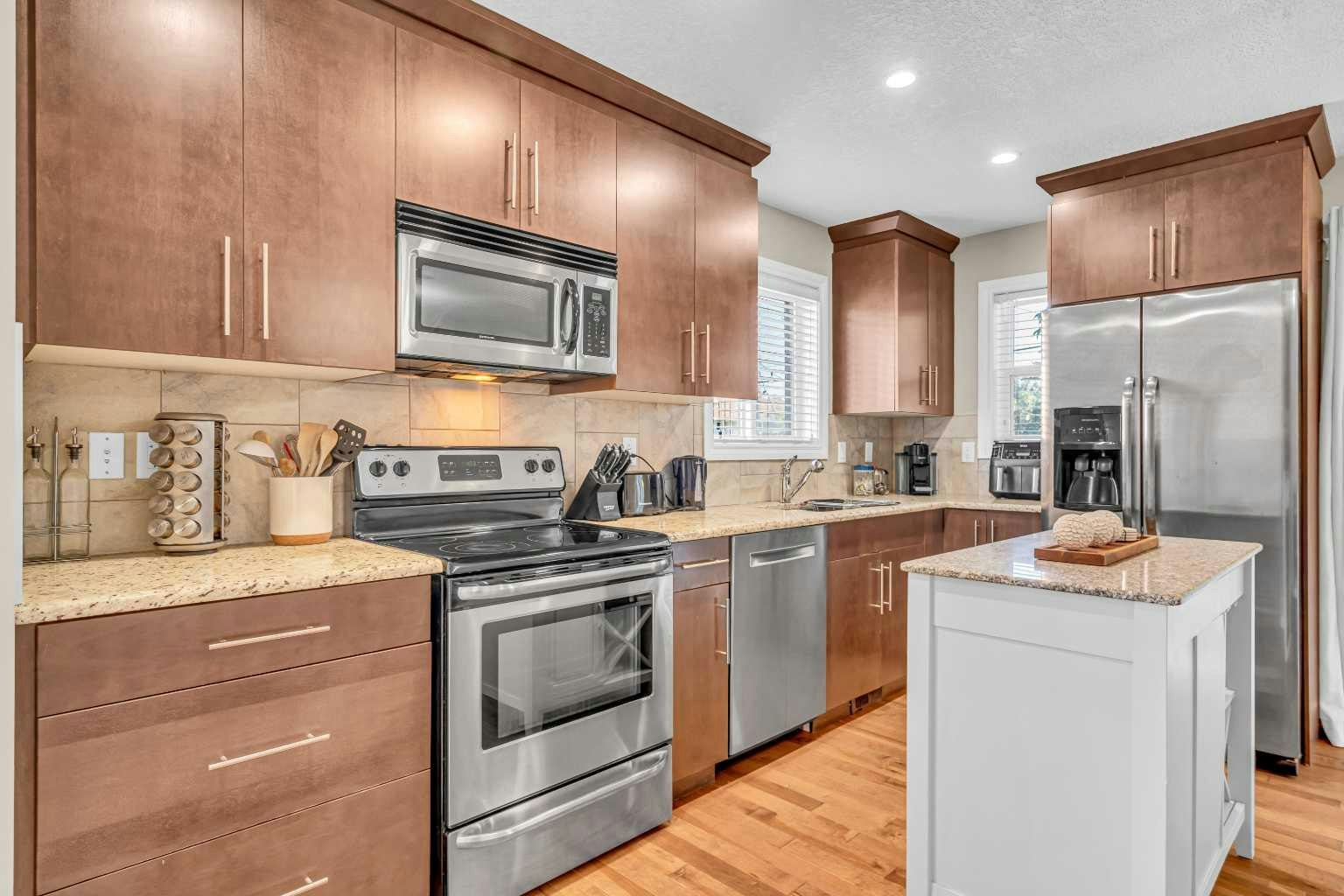 2-821 Mcdougall Road NE, Calgary, AB, T2E 5A2 - 3