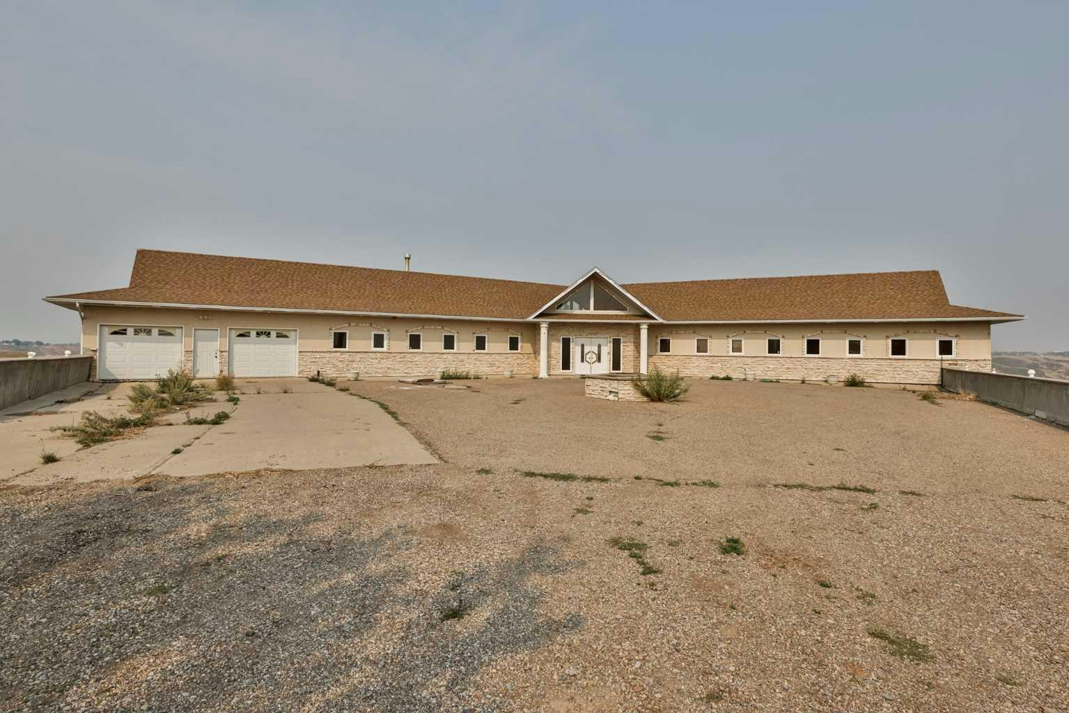 221012 Twp Rd 9 2, Lethbridge, AB, T1J 5R1
