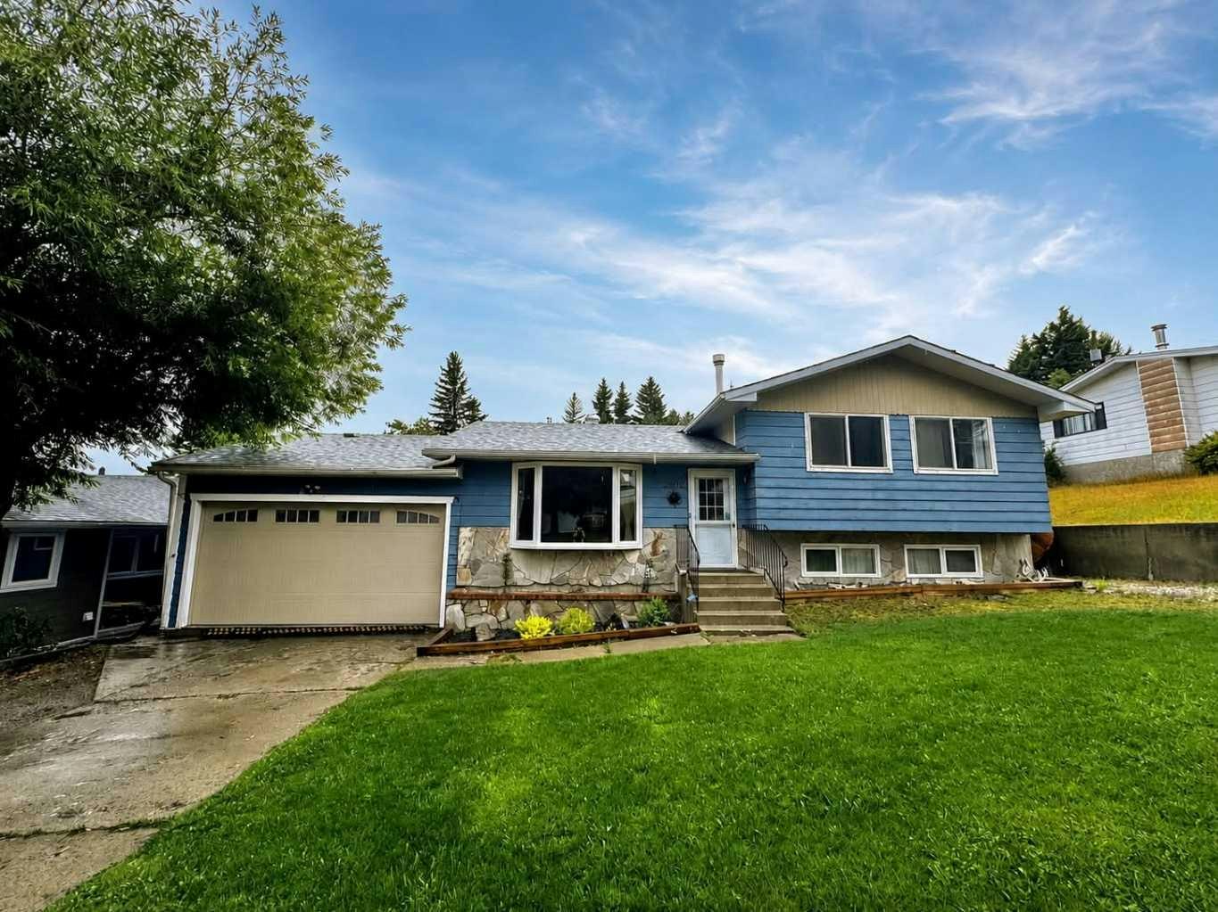 2802 77 Street, Crowsnest Pass, AB, T0K 0M0