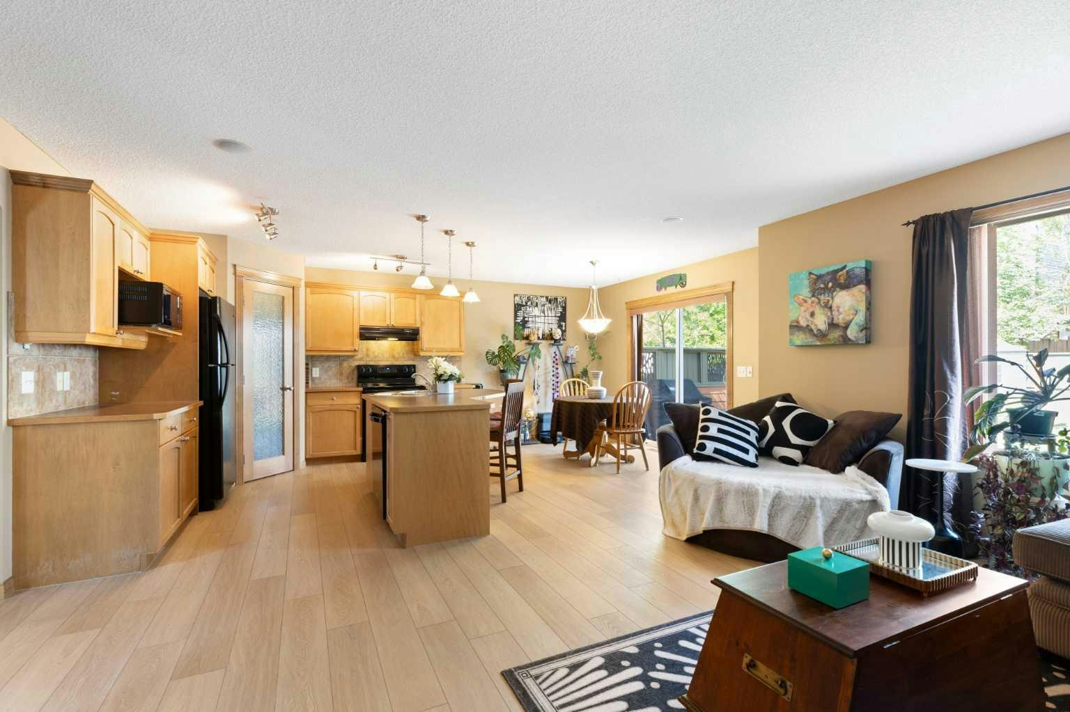 34 Tuscany Meadows Drive NW, Calgary, AB, T3L 2T8