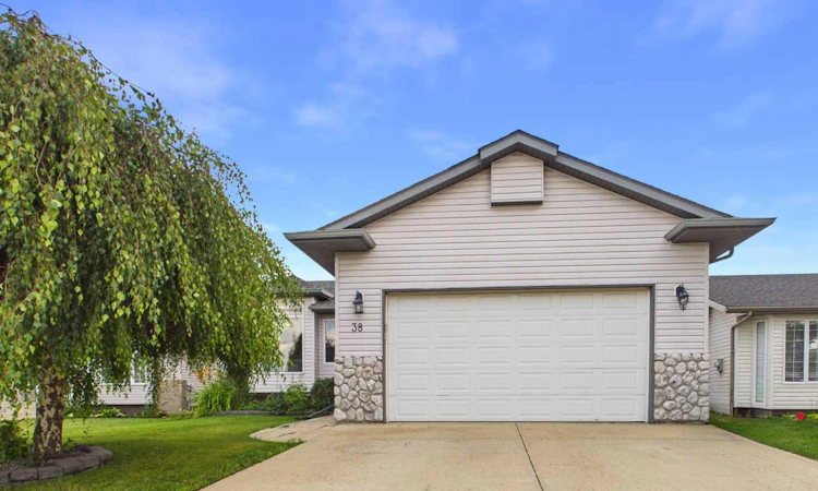 38 Elana Crescent