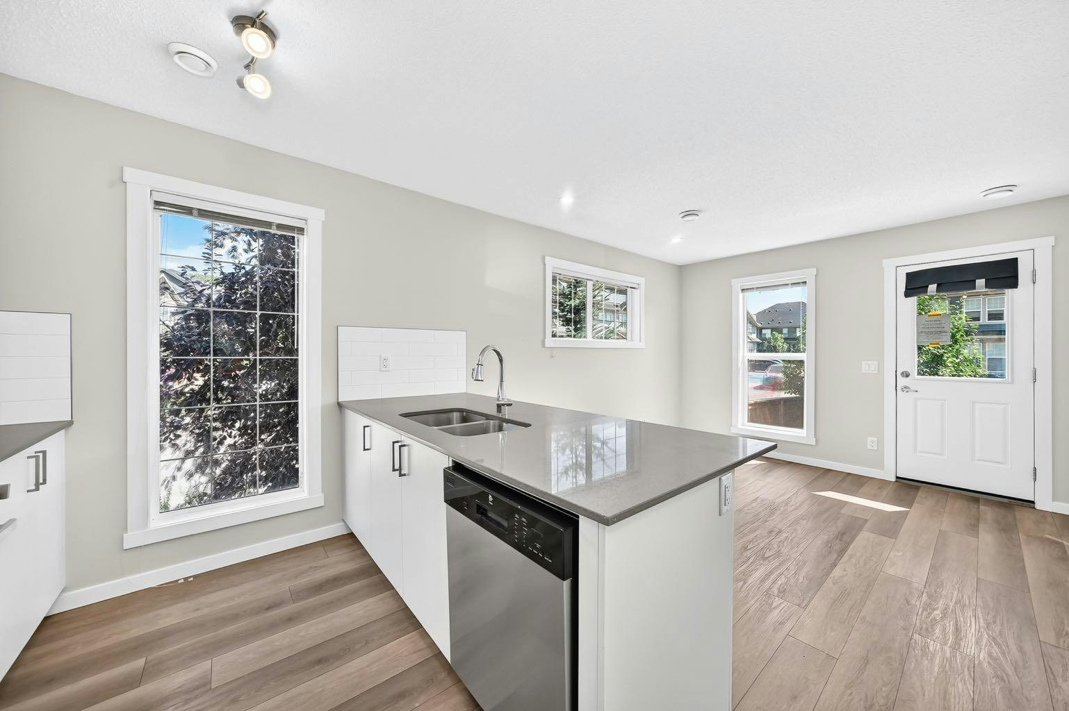 428 Cranbrook Square SE, Calgary, AB, T3M 3K9 - 9
