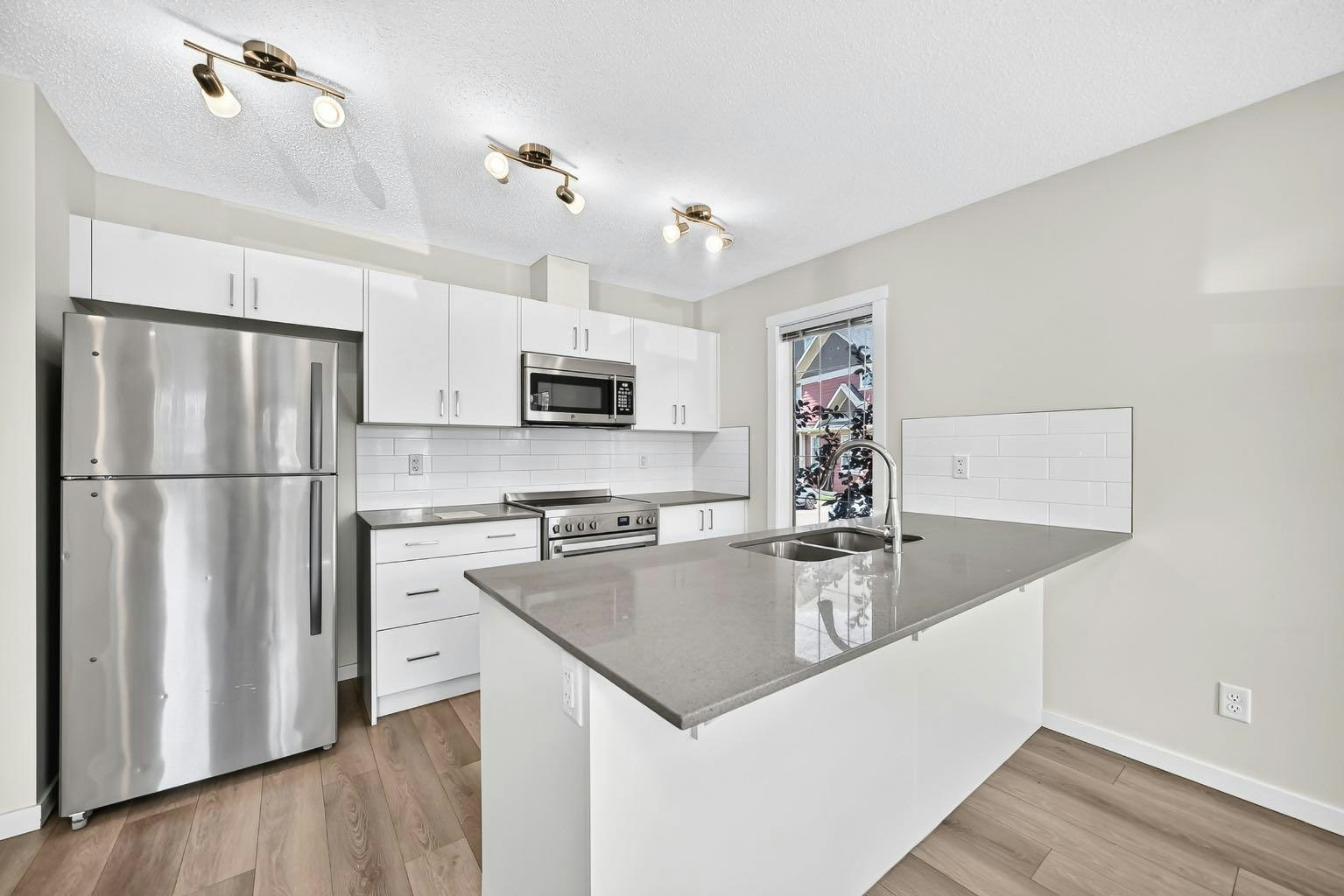 428 Cranbrook Square SE - 4