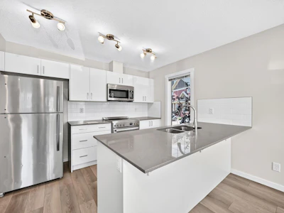 428 Cranbrook Square SE - 4