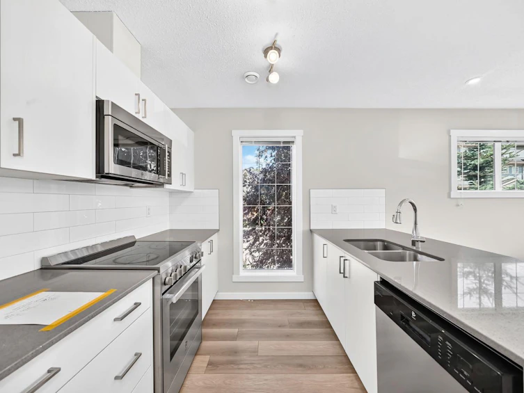 428 Cranbrook Square SE, Calgary, AB, T3M 3K9 - 6