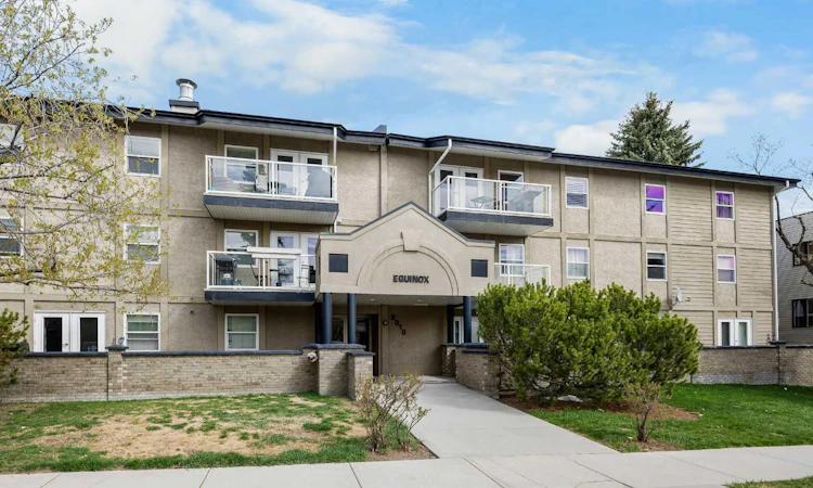 206-2010 35 Avenue SW