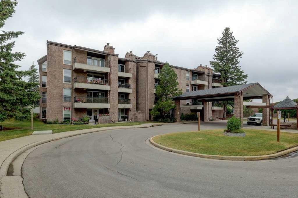 1405-201 Brae Glen Close SW, Calgary, AB, T2W 2B1