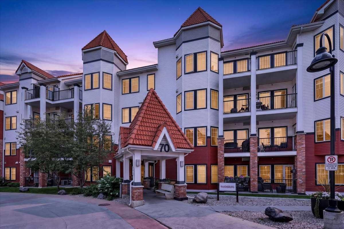303-70 Royal Oak Plaza NW, Calgary, AB, T3G 0C6