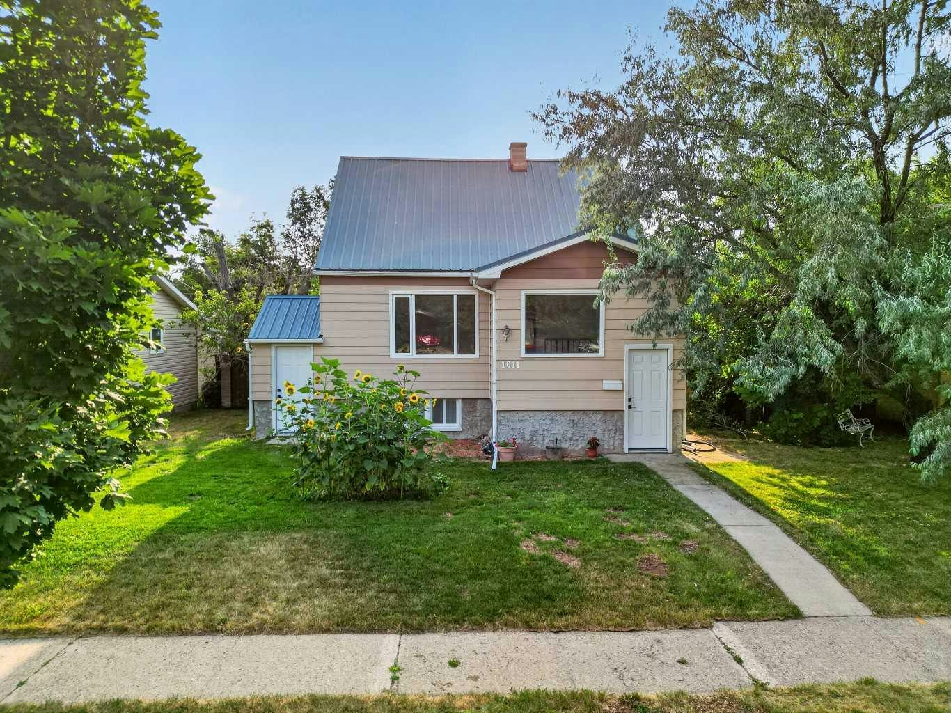 1011 11 Street S, Lethbridge, AB, T1K 1P6
