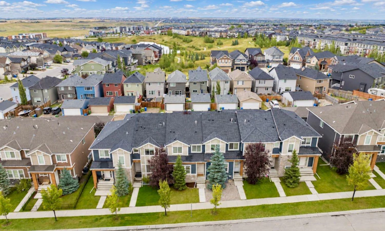 834 Nolan Hill Boulevard NW