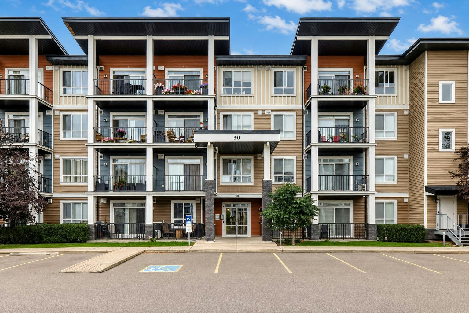 409-30 Walgrove SE, Calgary, AB, T2X 4M9