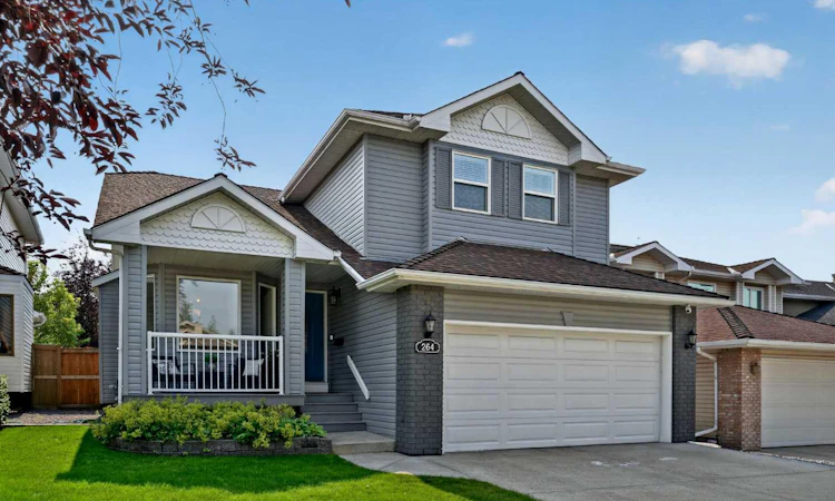 264 Riverview Close SE