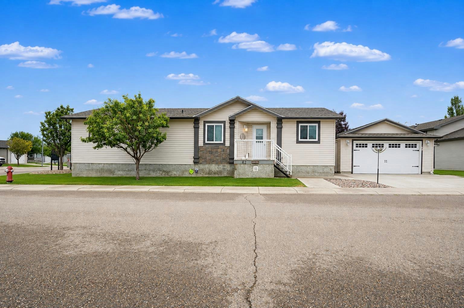 62 Timothy Way SE, Medicine Hat, AB, T1B 0M7