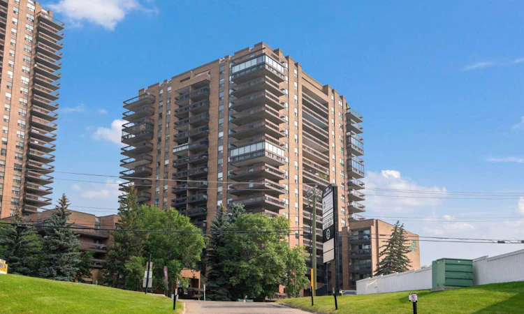 1202-9800 Horton Road SW