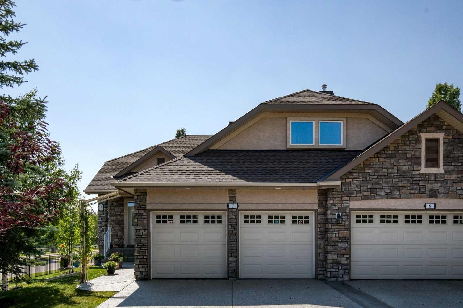 7 Wentworth Landing SW, Calgary, AB, T3H 5X1