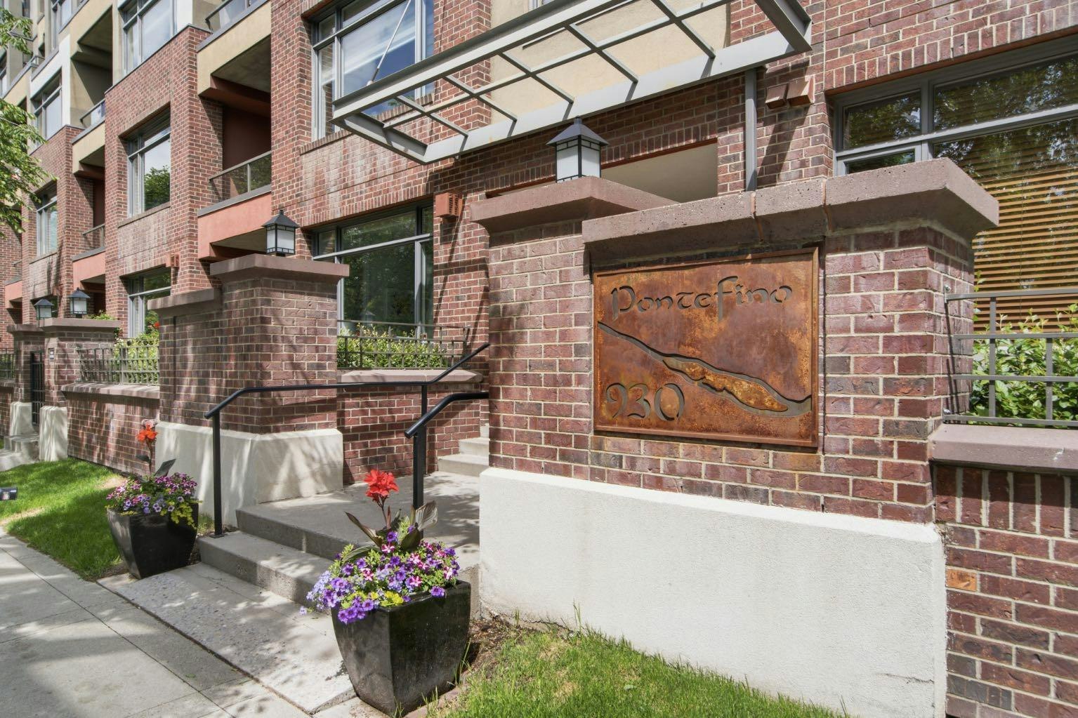 438-930 Centre Avenue NE, Calgary, AB, T2E 9C8