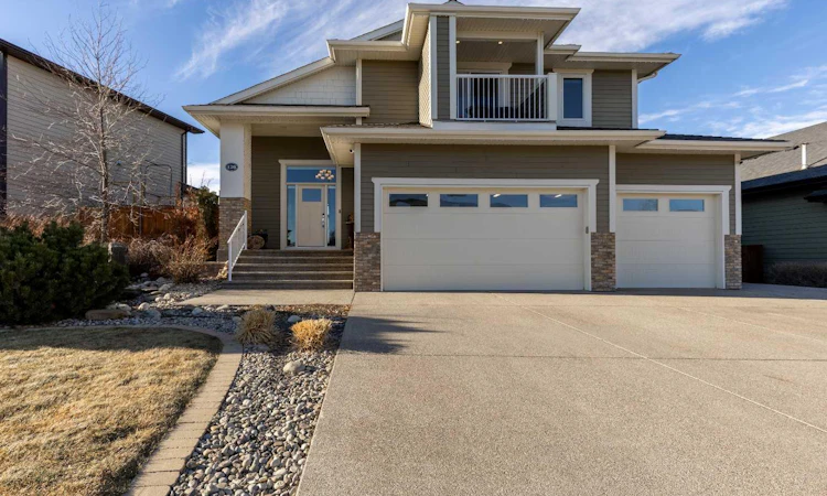 126 Stonecrest Point W