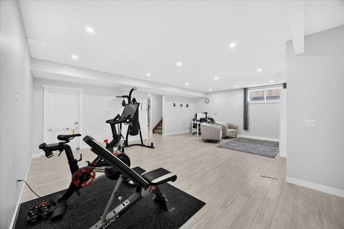 546 Sherwood Boulevard NW, Calgary, AB, T3R 0R7 - 37
