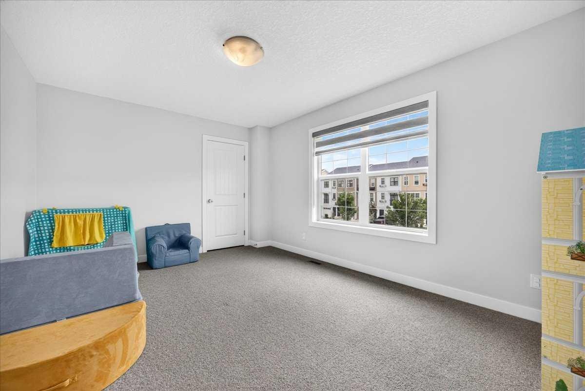 546 Sherwood Boulevard NW, Calgary, AB, T3R 0R7 - 34
