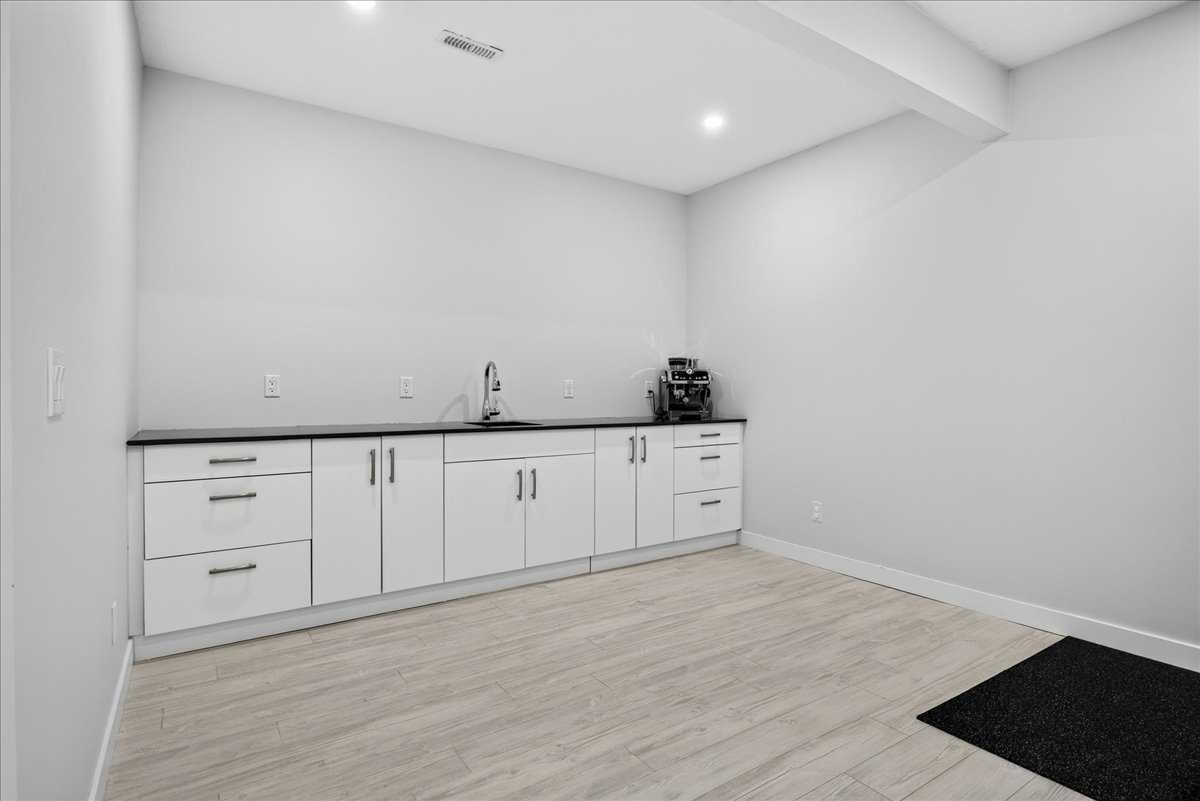 546 Sherwood Boulevard NW, Calgary, AB, T3R 0R7 - 40