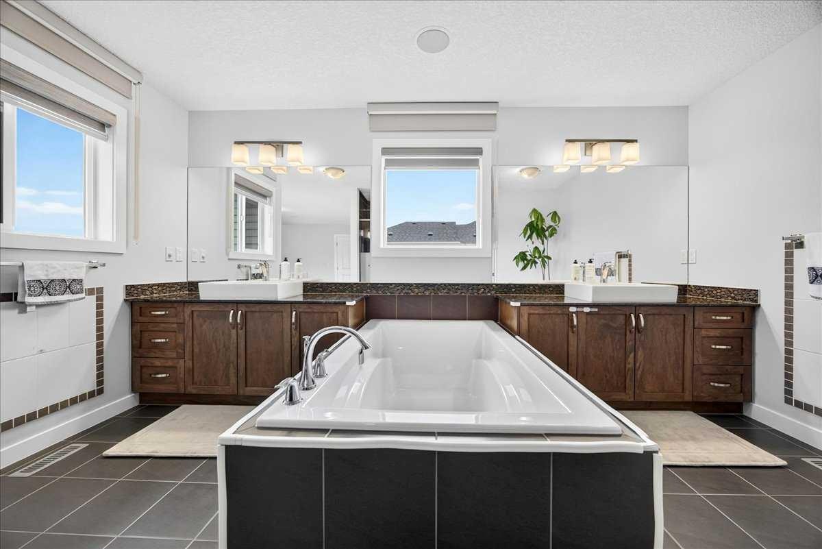 546 Sherwood Boulevard NW, Calgary, AB, T3R 0R7 - 26
