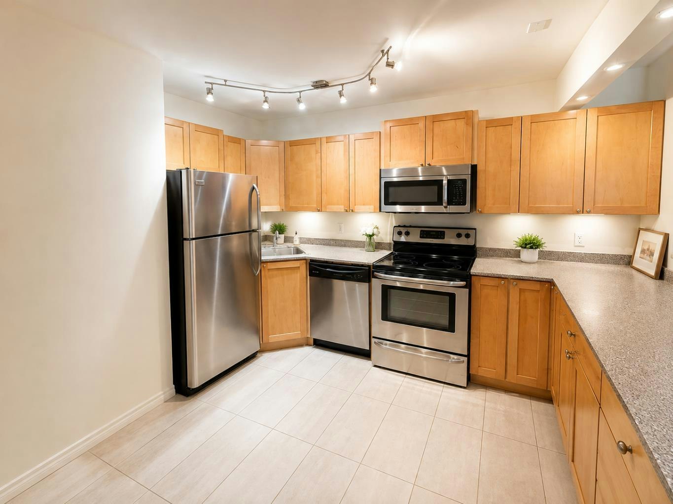 10-210 25 Avenue SW, Calgary, AB, T2S 0L1