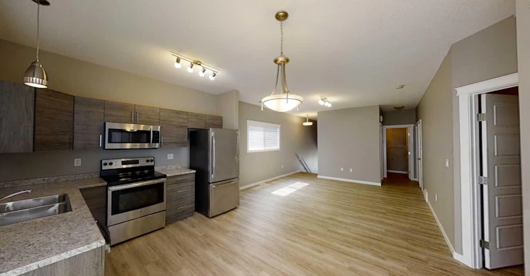 B-8065 91 Street, Grande Prairie, AB, T8V 7P6 - 6
