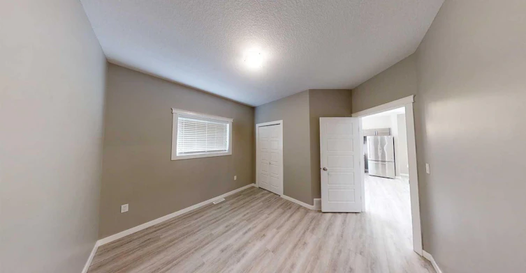 B-8065 91 Street, Grande Prairie, AB, T8V 7P6 - 8