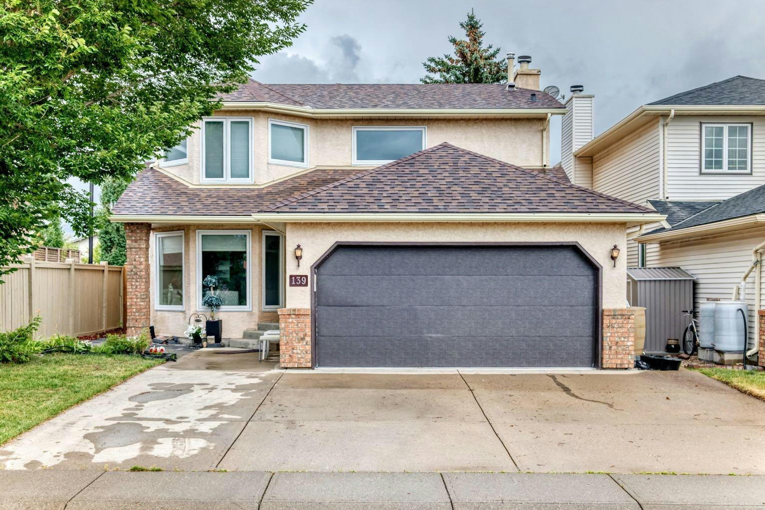 139 Hawkville Close NW, Calgary, AB, T3G 3C3