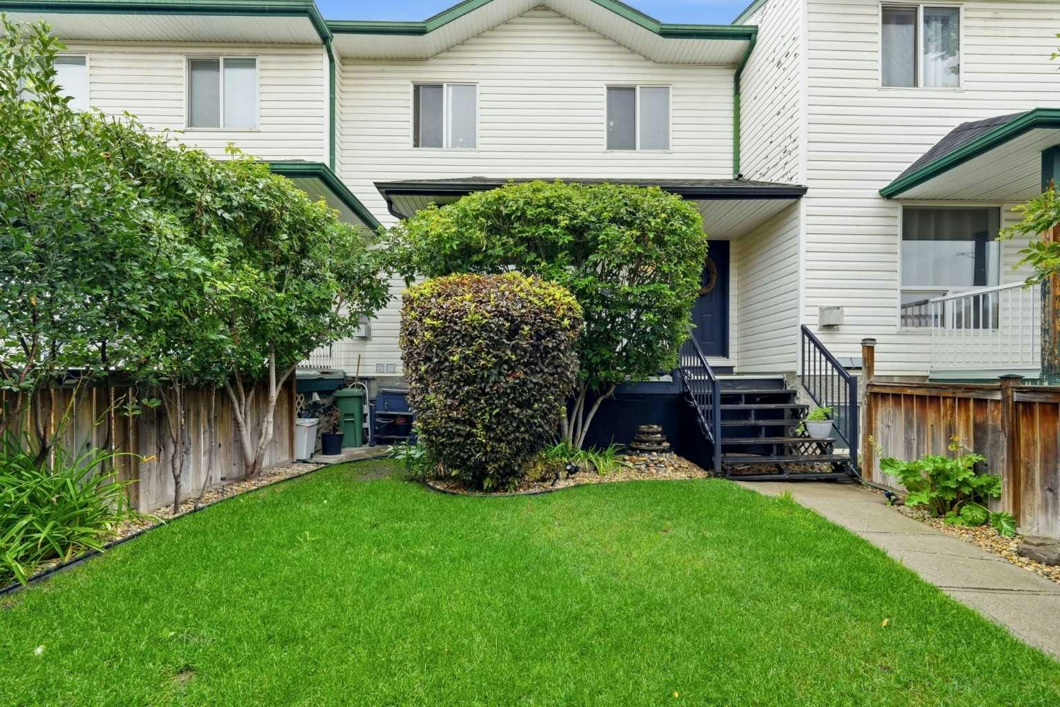 42H Green Meadow Crescent, Strathmore, AB, T1P 1H7