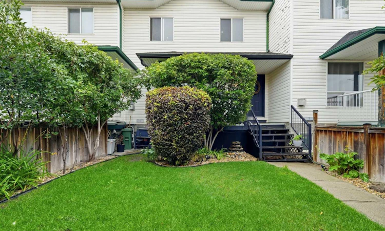 42H Green Meadow Crescent