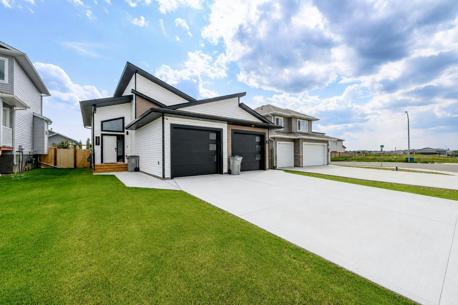 10341 128 Avenue, Grande Prairie, AB, T8V 6S9