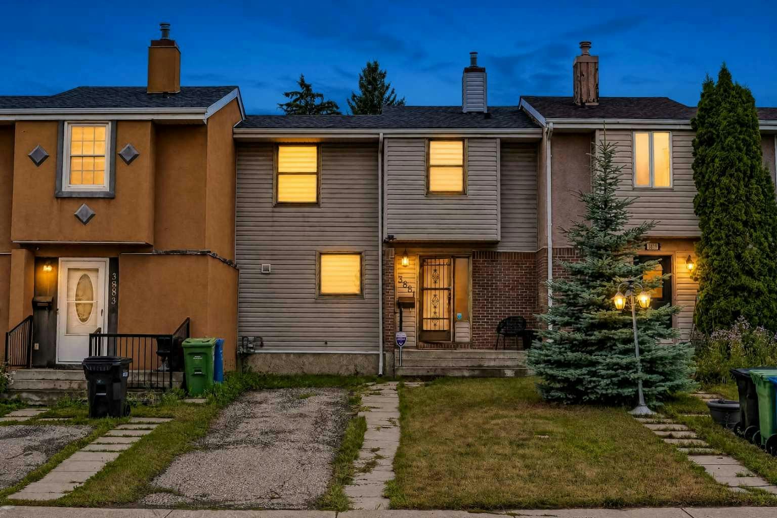 3881 Fonda Way SE, Calgary, AB, T2A 5R4