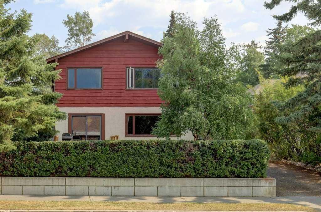 310 Squirrel Street, Banff, AB, T1L 1B1