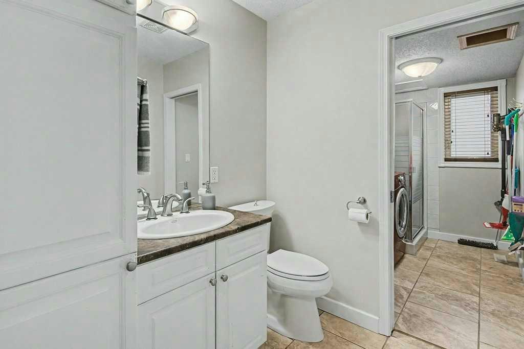 43 Riverside Road SE, Calgary, AB, T2C 3T9 - 11