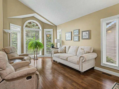 43 Riverside Road SE - 3