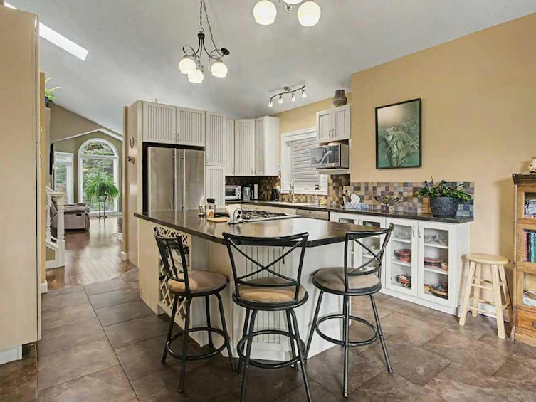 43 Riverside Road SE, Calgary, AB, T2C 3T9 - 7