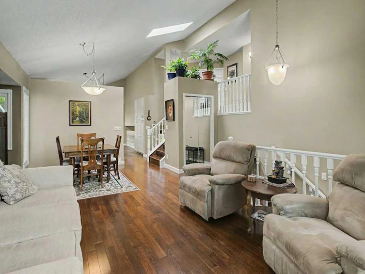 43 Riverside Road SE, Calgary, AB, T2C 3T9 - 4