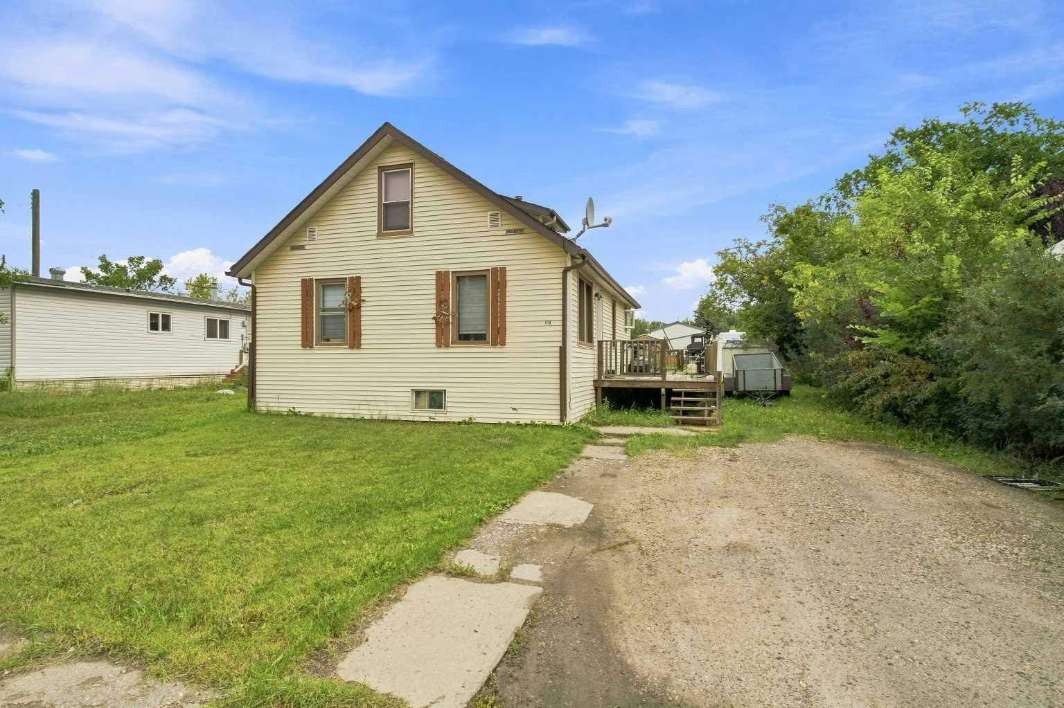 918 3 Avenue, Beaverlodge, AB, T0H 0C0