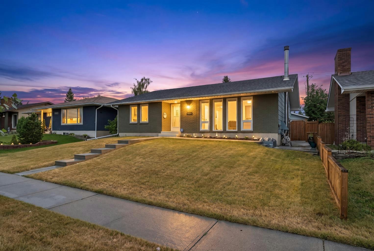 14211 Parkland Boulevard SE, Calgary, AB, T2J 4K3