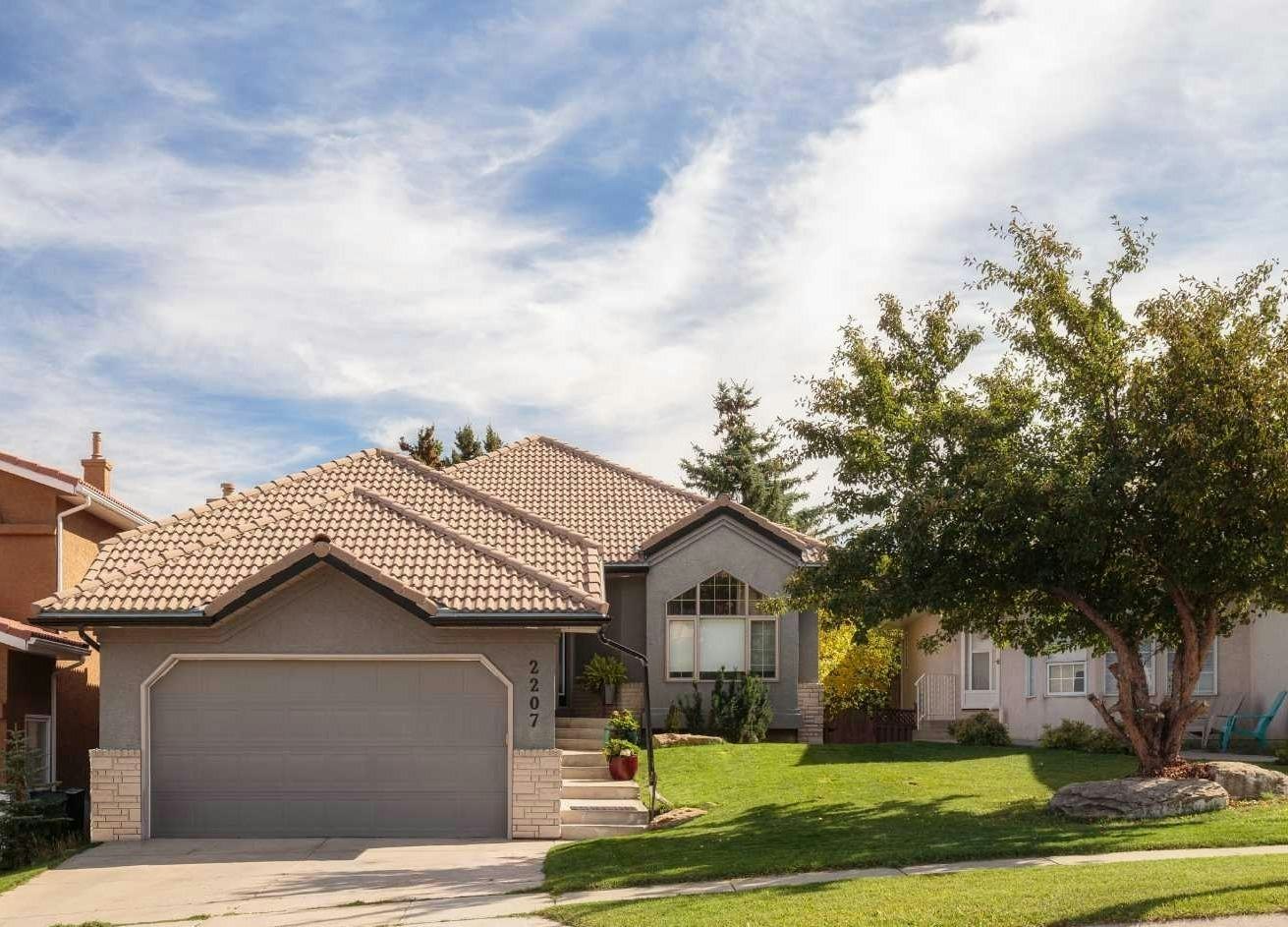 2207 Sirocco Drive SW, Calgary, AB, T3H 2T9