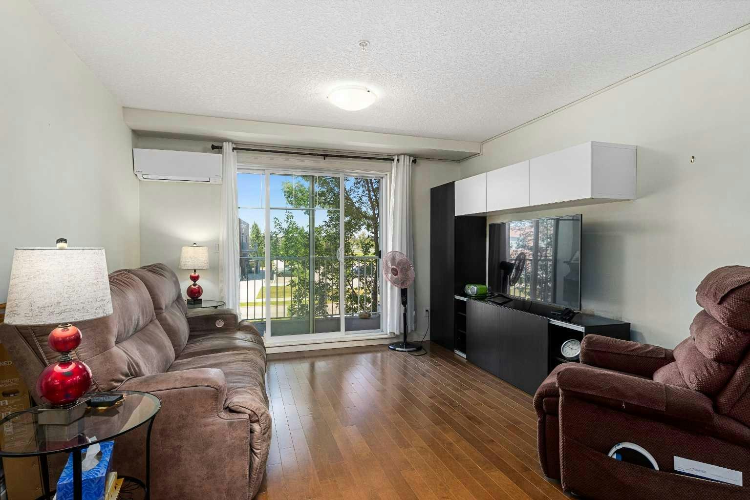 208-304 Cranberry Park SE, Calgary, AB, T3M 1W2