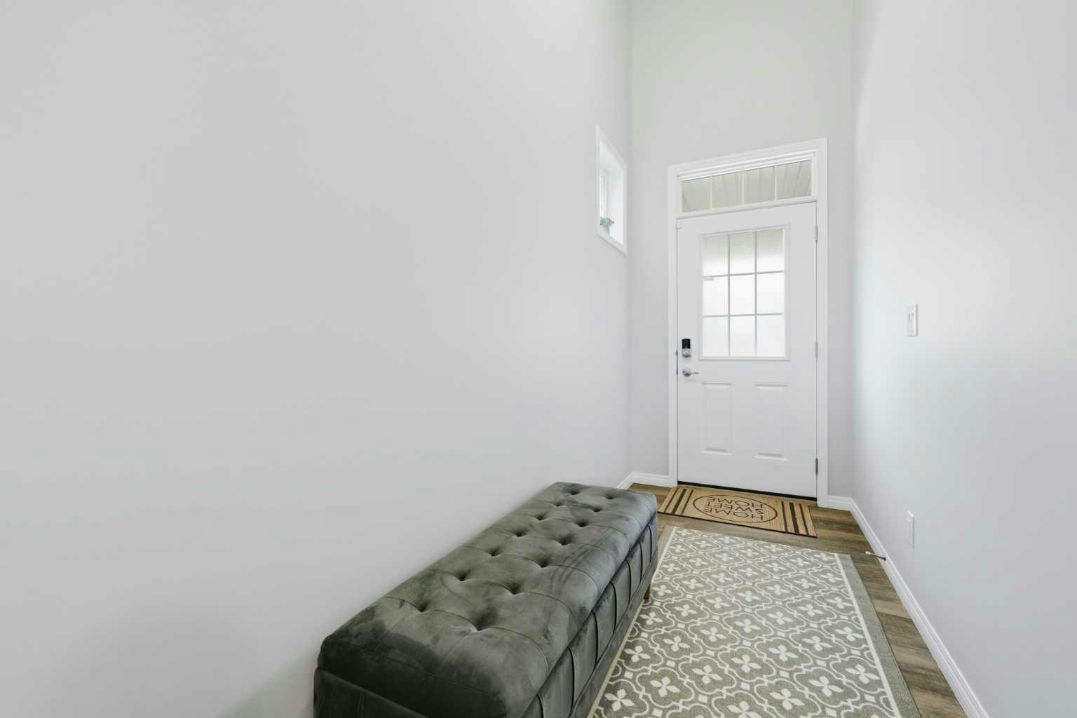 102 Yorkville Green SW - 4