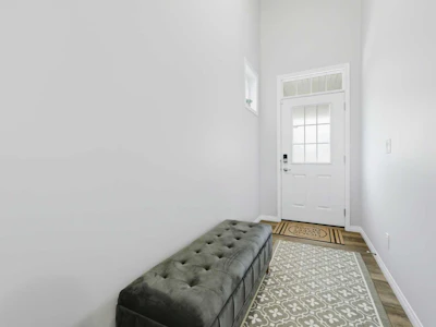 102 Yorkville Green SW - 4