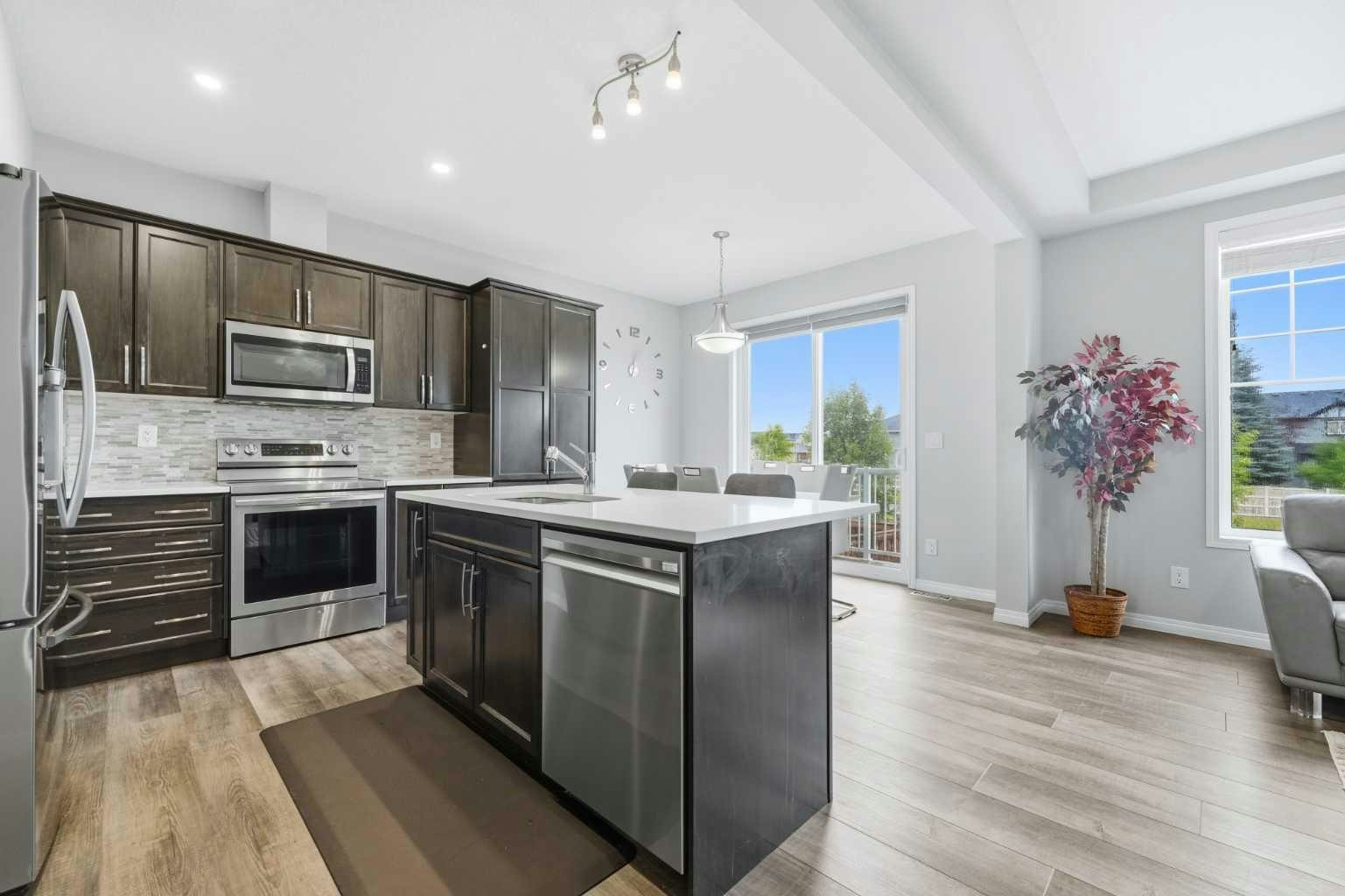 102 Yorkville Green SW, Calgary, AB, T2X 4K1 - 11