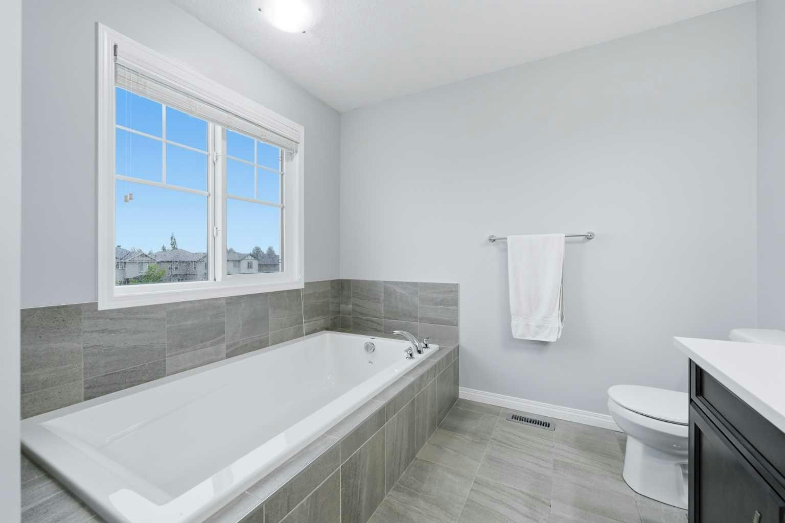102 Yorkville Green SW, Calgary, AB, T2X 4K1 - 25