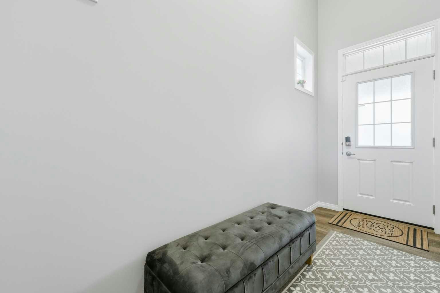 102 Yorkville Green SW - 3