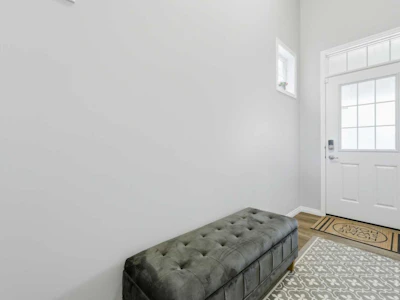 102 Yorkville Green SW - 3