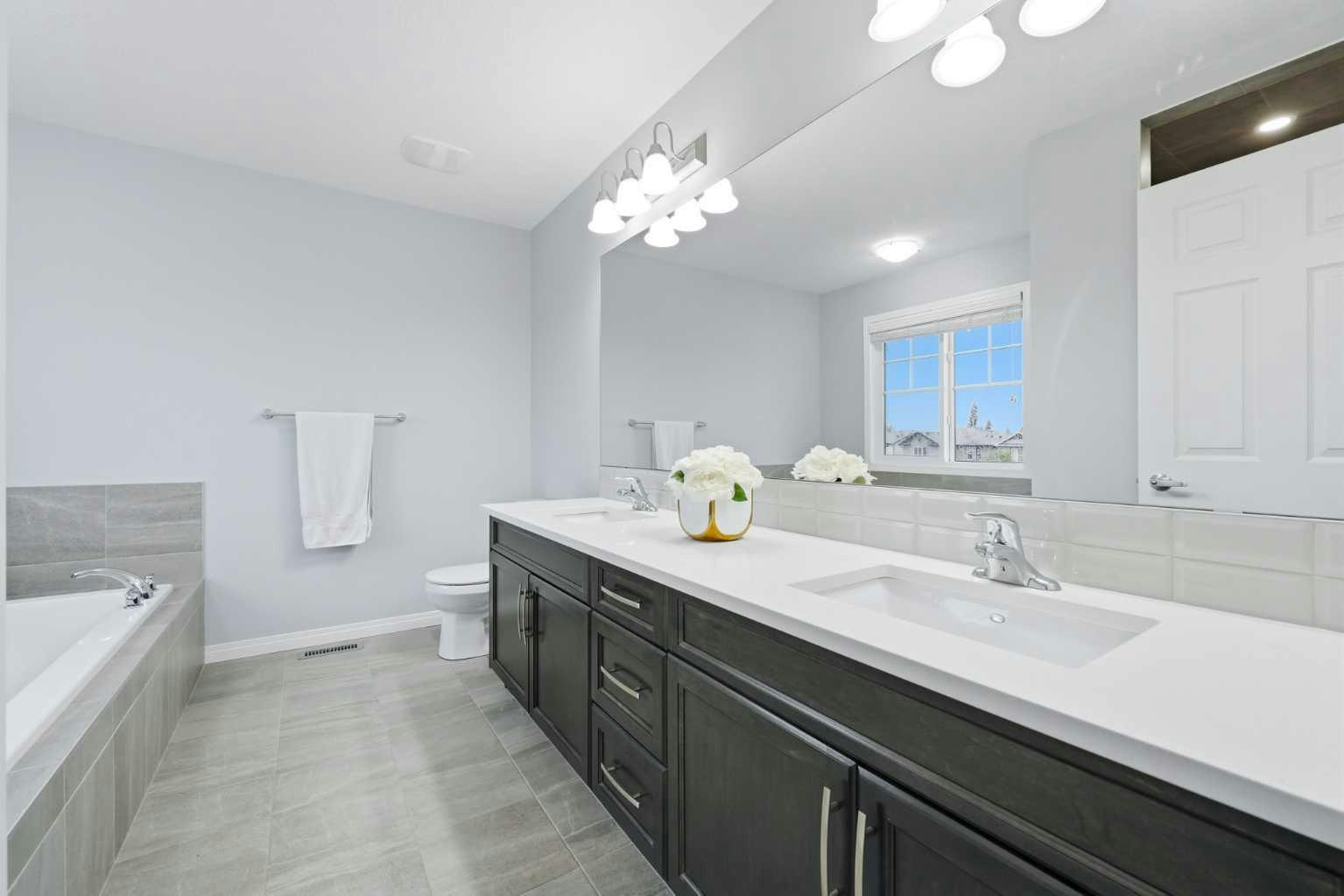 102 Yorkville Green SW, Calgary, AB, T2X 4K1 - 24