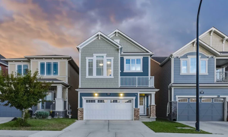 102 Yorkville Green SW